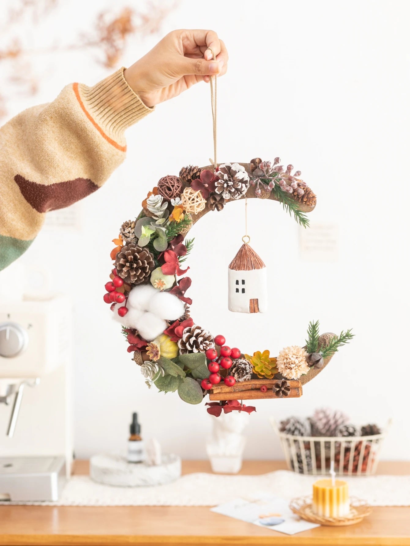 Wreath Moon Artificial Flower Garland for Door Wall